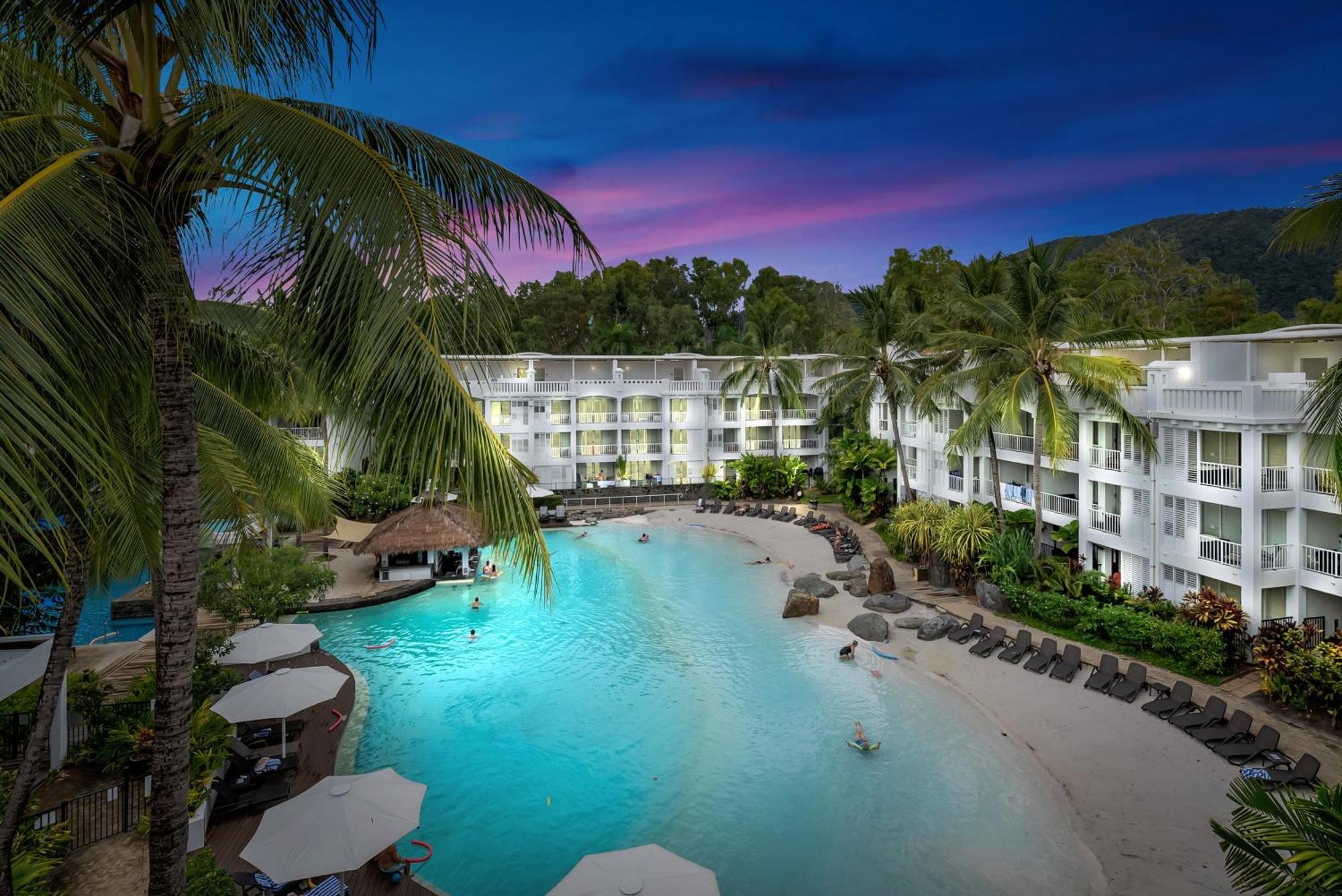 Elysium Private Apartments At Beach Club & Spa Palm Cove Kültér fotó