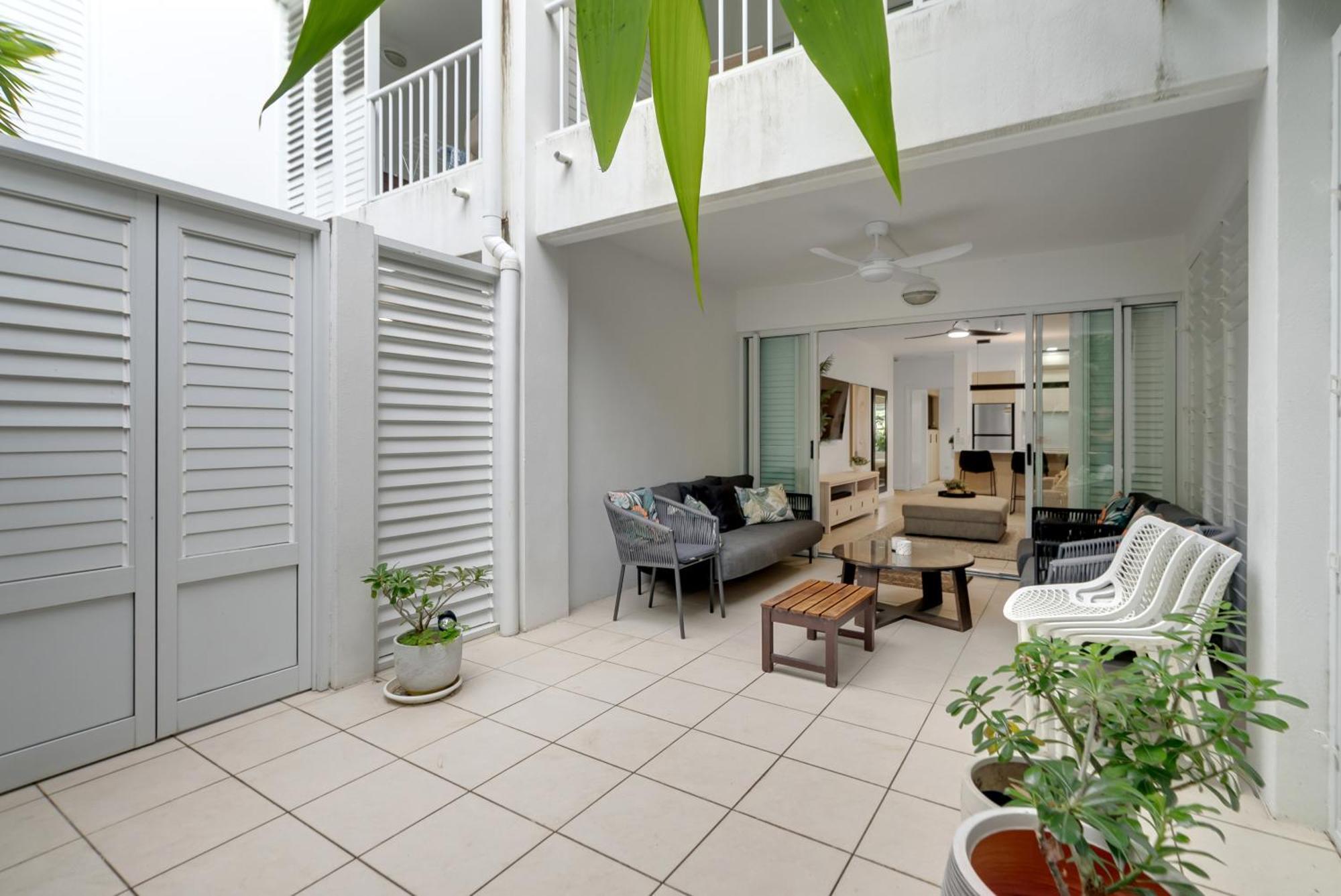 Elysium Private Apartments At Beach Club & Spa Palm Cove Kültér fotó