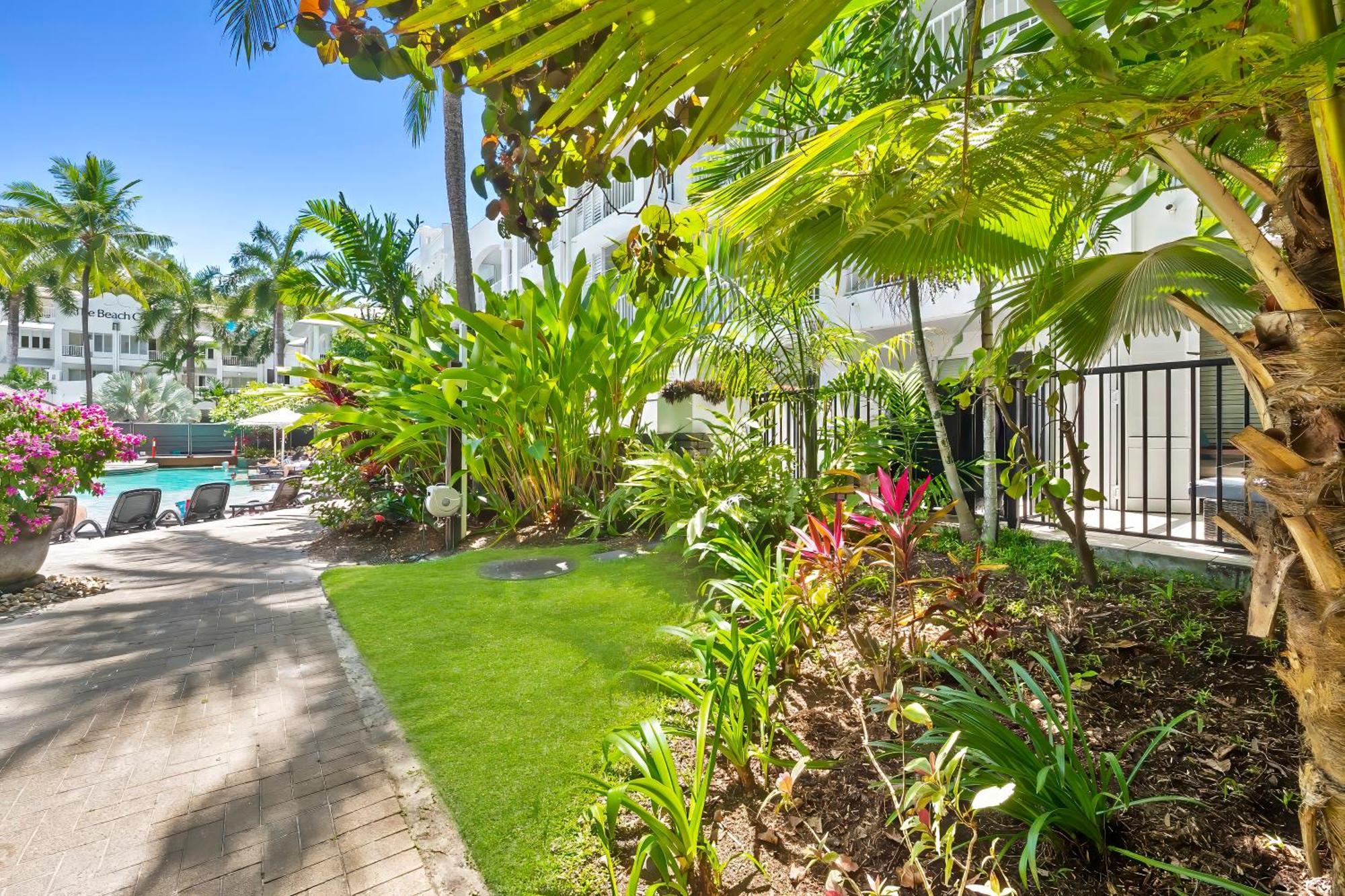 Elysium Private Apartments At Beach Club & Spa Palm Cove Kültér fotó